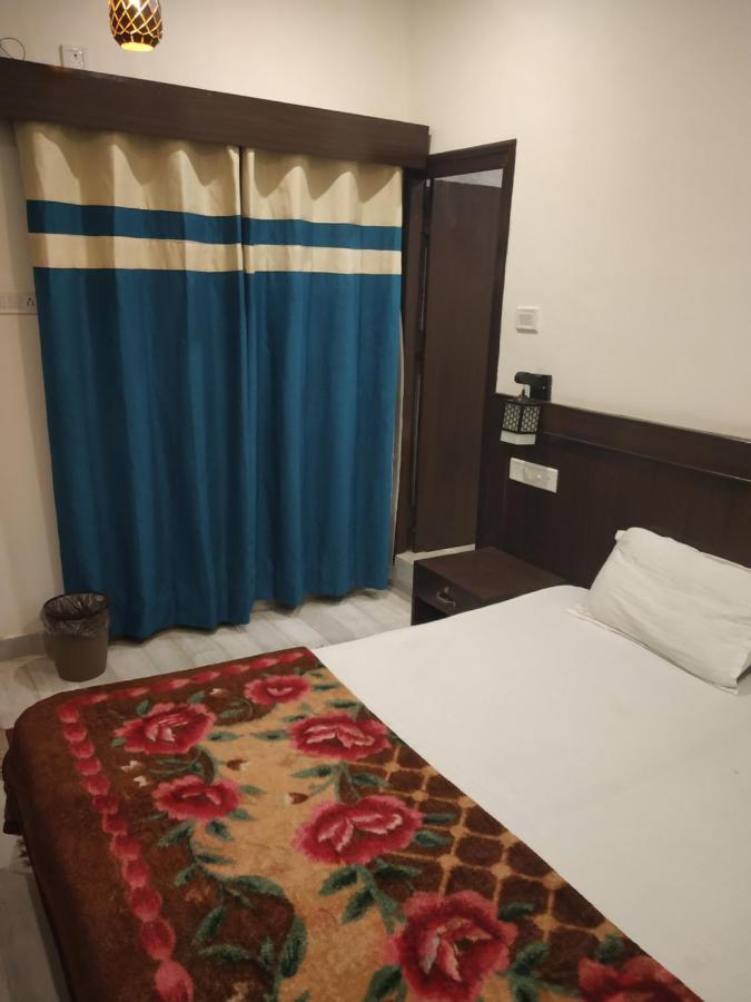 Hotel Ramayana Khajurāho Екстериор снимка